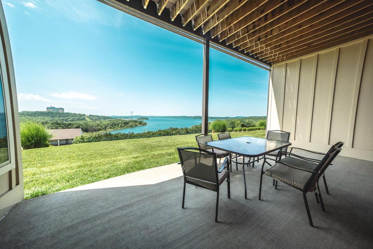 Majestic At Table Rock Hotel Exterior photo