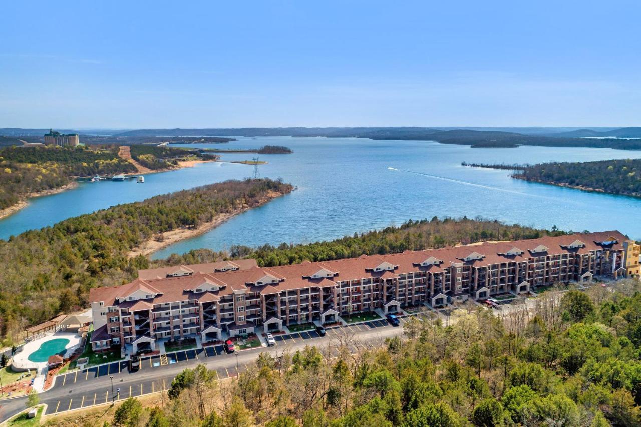 Majestic At Table Rock Hotel Exterior photo